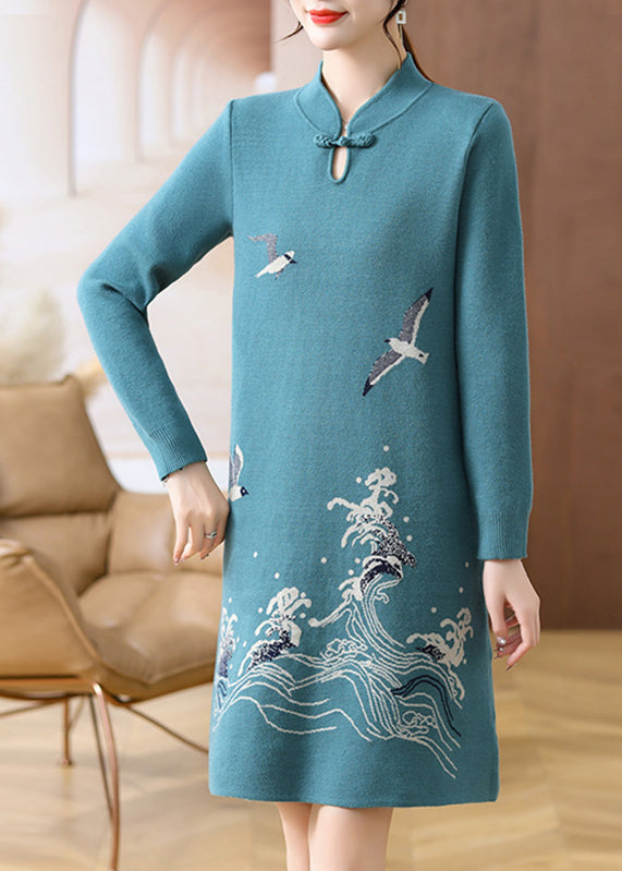 Well Tailored Sweater with a Graceful Silhouette