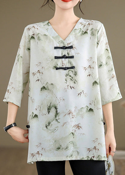 Well Tailored Shirt with a Graceful Silhouette