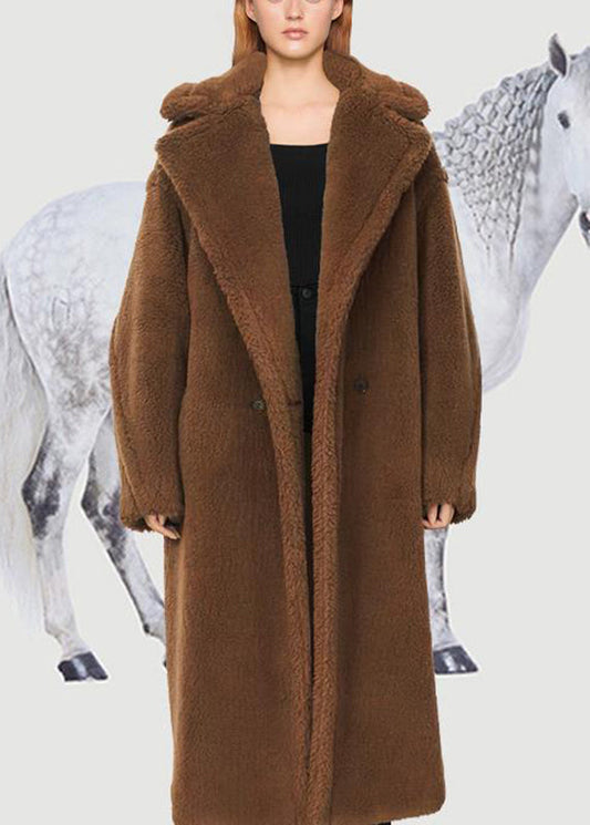 Sophisticated Coat with a Clean Classic Look