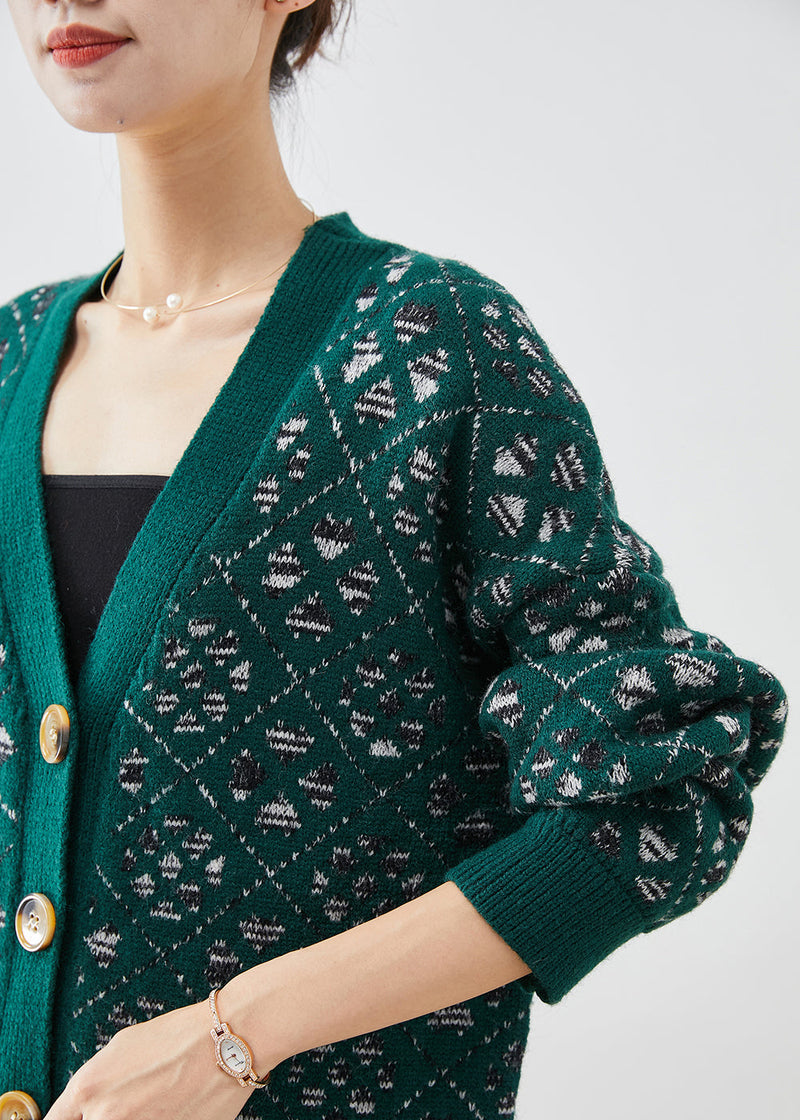 Well Tailored Coat with a Graceful Silhouette