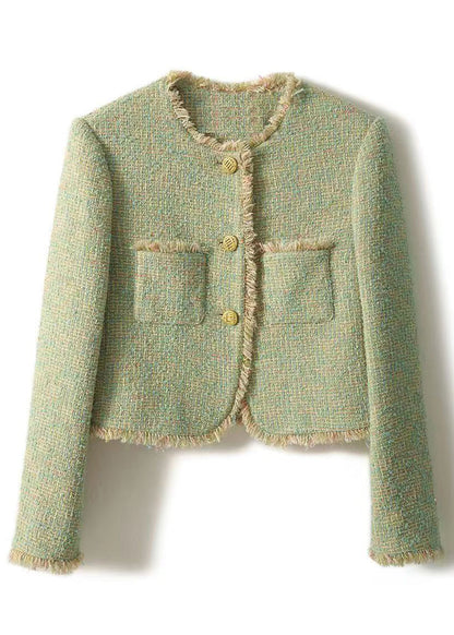 Well Tailored Coat with a Graceful Silhouette