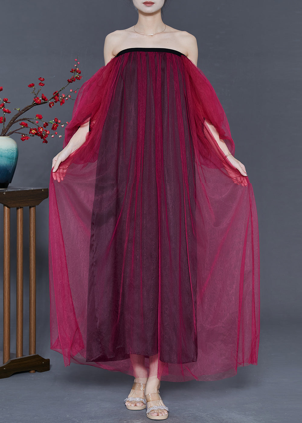 Beautifully Crafted Dress in a Classic Style
