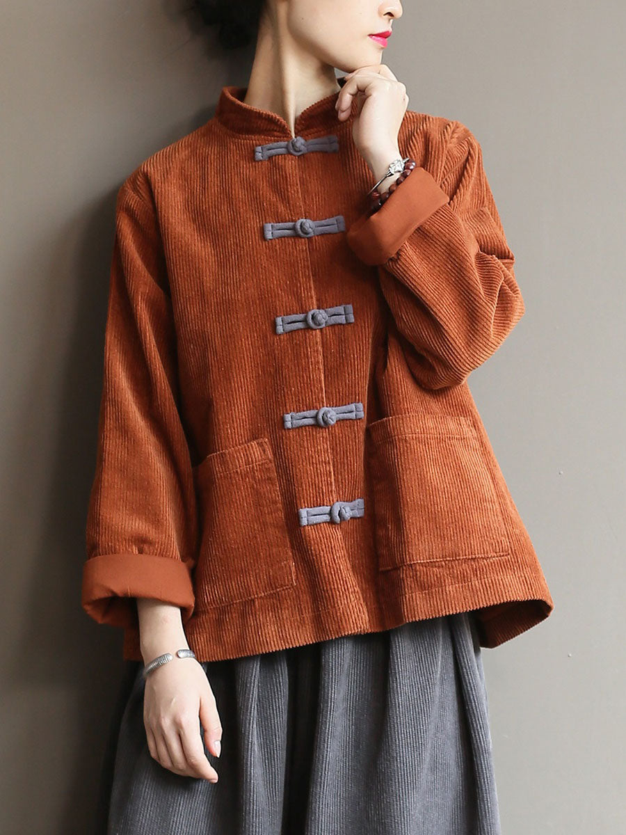 Well Tailored Coat with a Graceful Silhouette