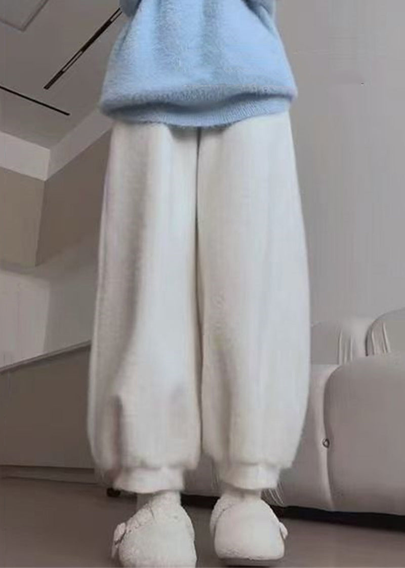 Well Tailored Pants with a Graceful Silhouette