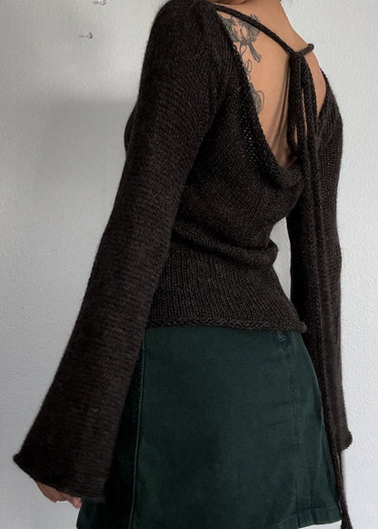 Beautifully Finished Top in a Timeless Design