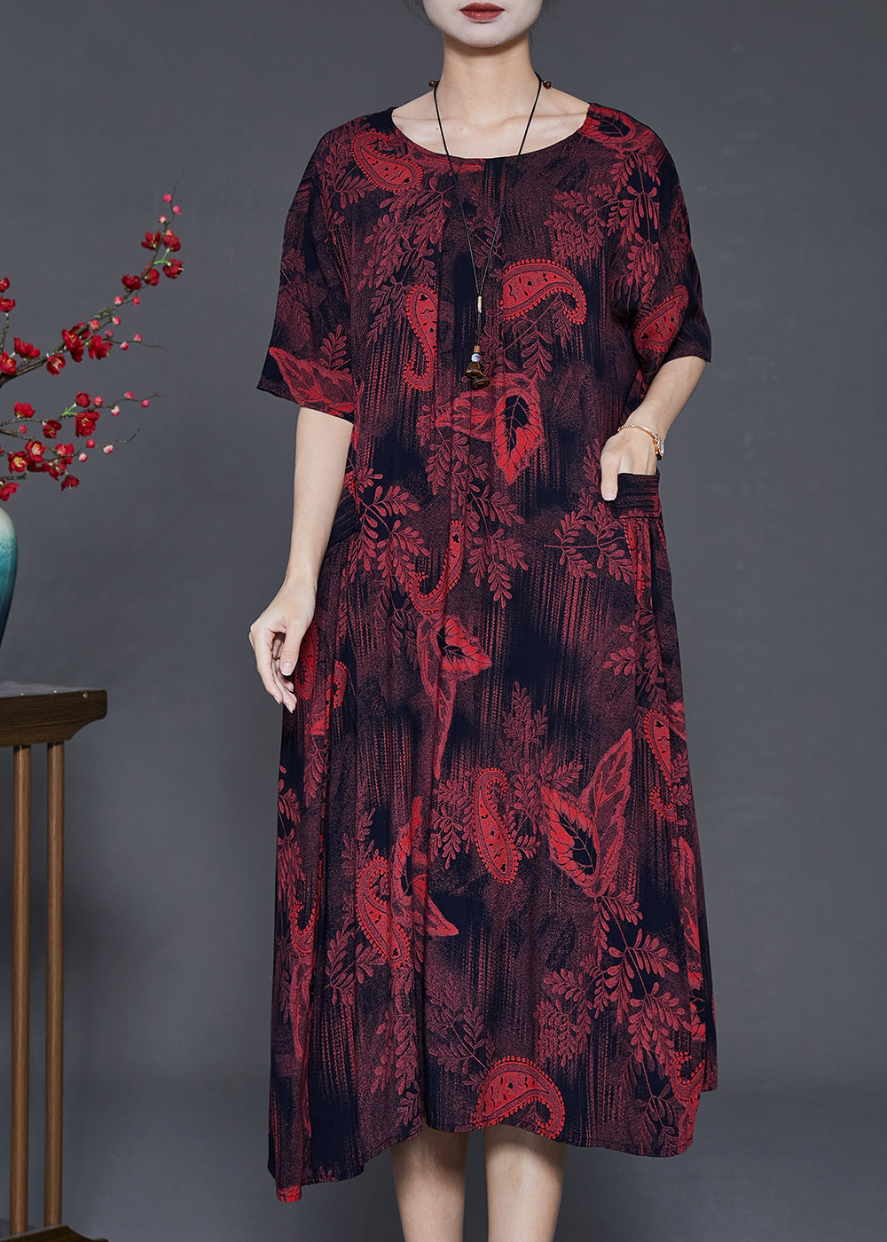 Beautifully Crafted Dress in a Classic Style