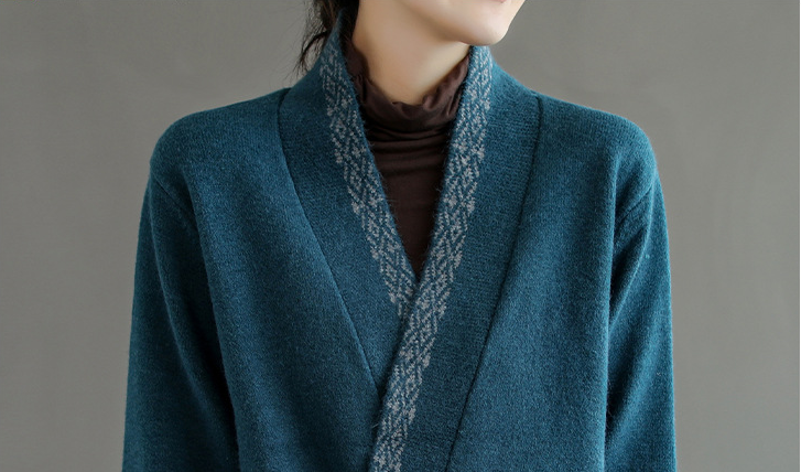 Effortlessly Elegant Jacket with a Timeless Design