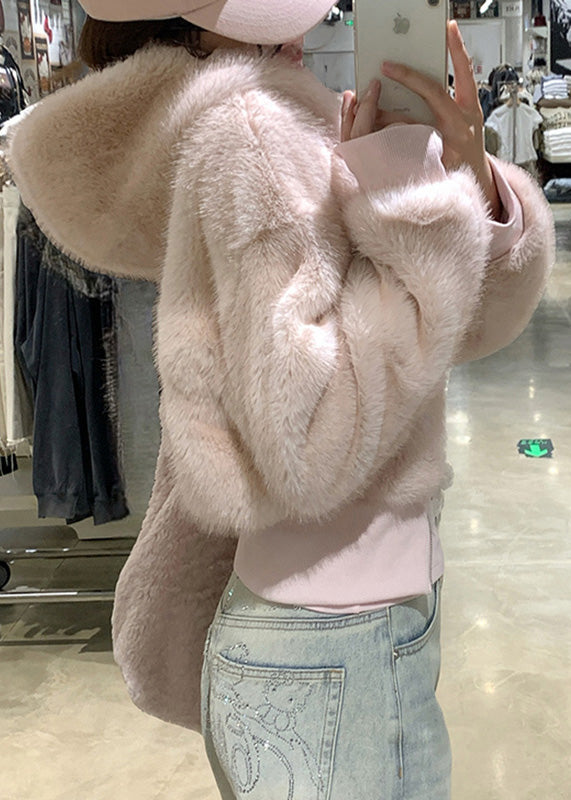 Classic Vintage & Enduringly Stylish Coat