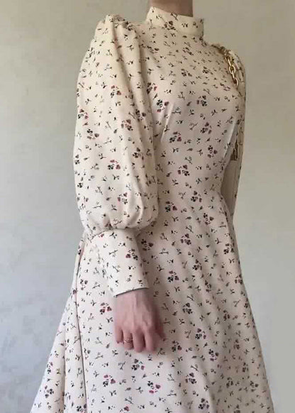 Effortlessly Elegant Dress with a Timeless Design