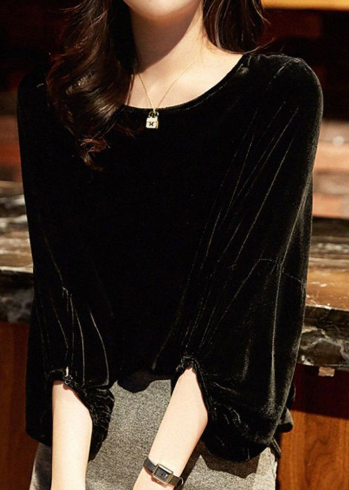 Gracefully Styled Blouse for Any Occasion