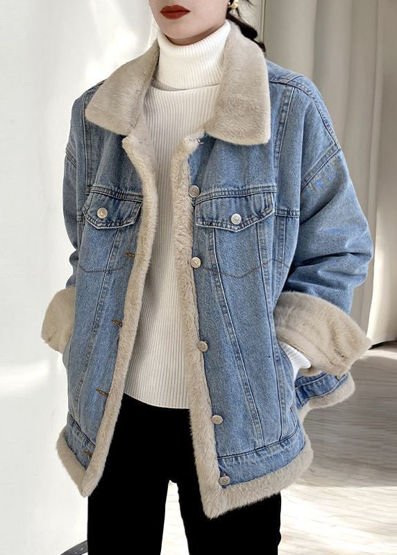 Classic Vintage & Enduringly Stylish Coat