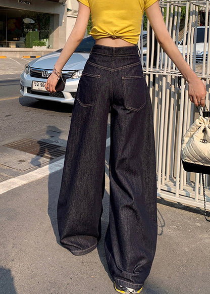 Effortlessly Elegant Pants with a Timeless Design