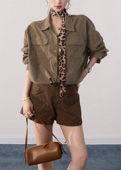 Sophisticated Blouse with a Clean Classic Look