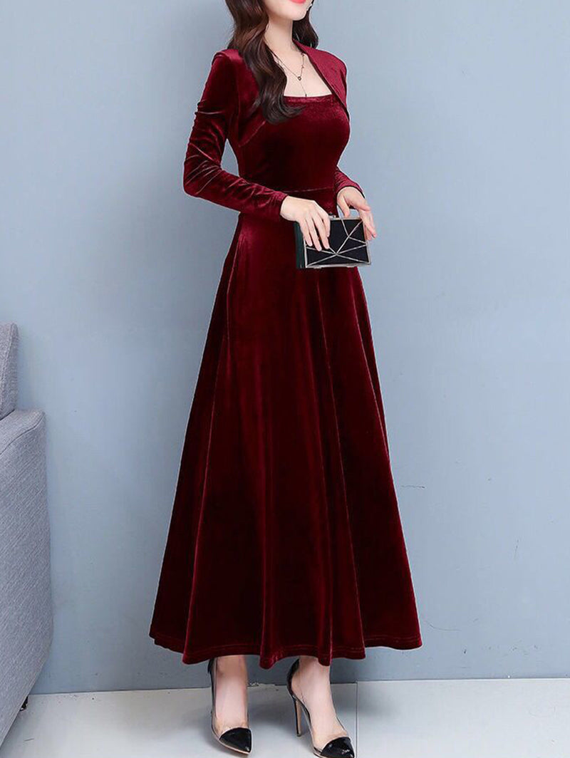Well Tailored Dress with a Graceful Silhouette