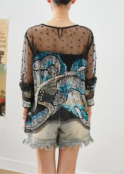 Classic Vintage Blouse with a Flattering Fit