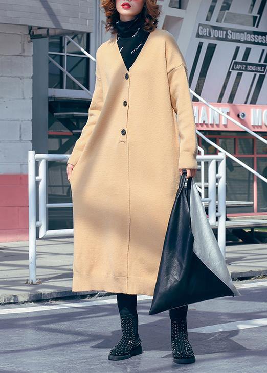 Well Tailored Sweater with a Graceful Silhouette