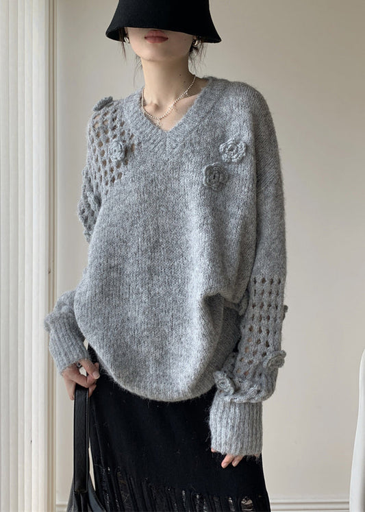 Effortlessly Elegant Sweater with a Timeless Design