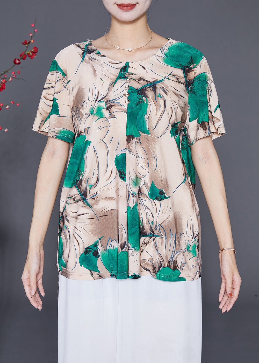 Effortlessly Elegant Shirt with a Timeless Design