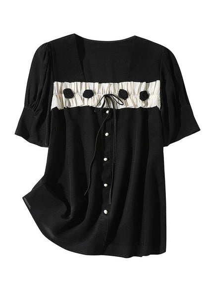 Effortlessly Elegant Top with a Timeless Design