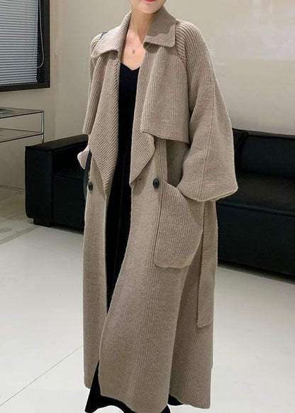 Classic Vintage Coat with a Flattering Fit