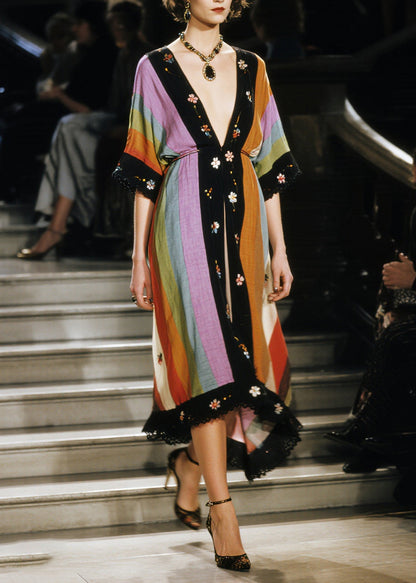 Well Tailored Cardigan with a Graceful Silhouette