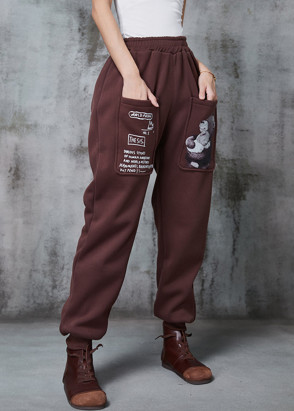 Well Tailored Pants with a Graceful Silhouette