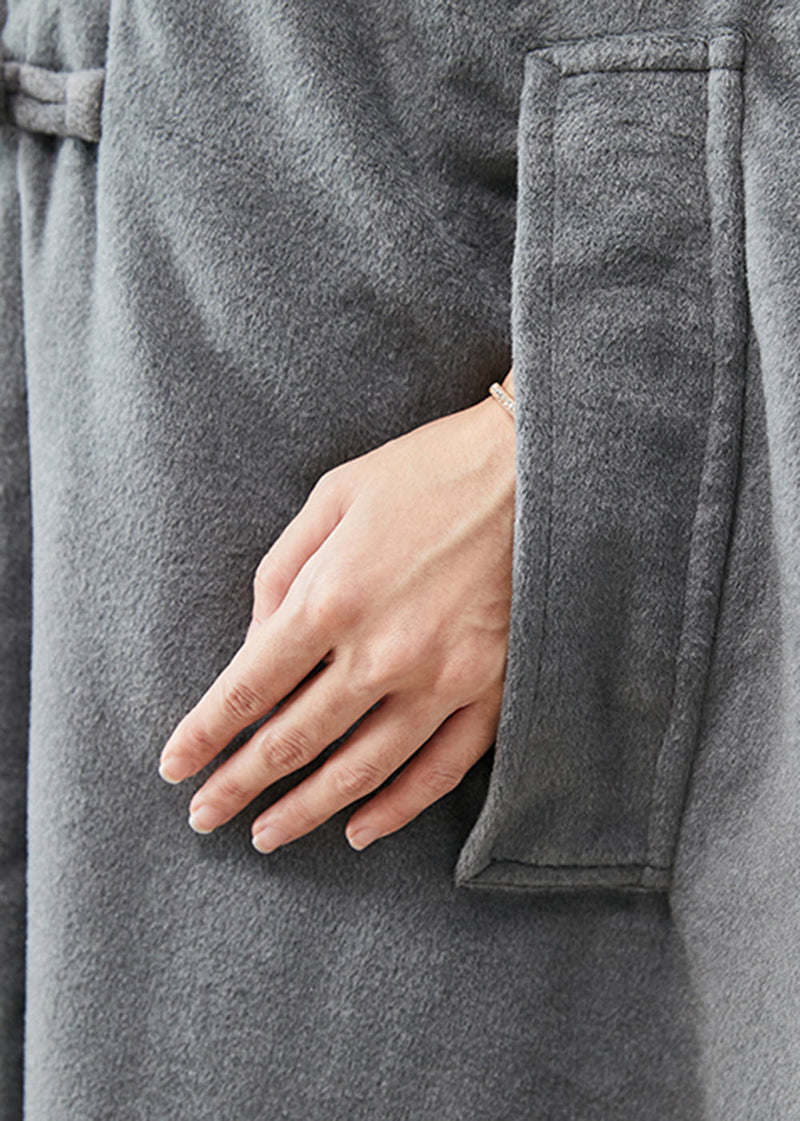 Beautifully Finished Coat in a Timeless Design