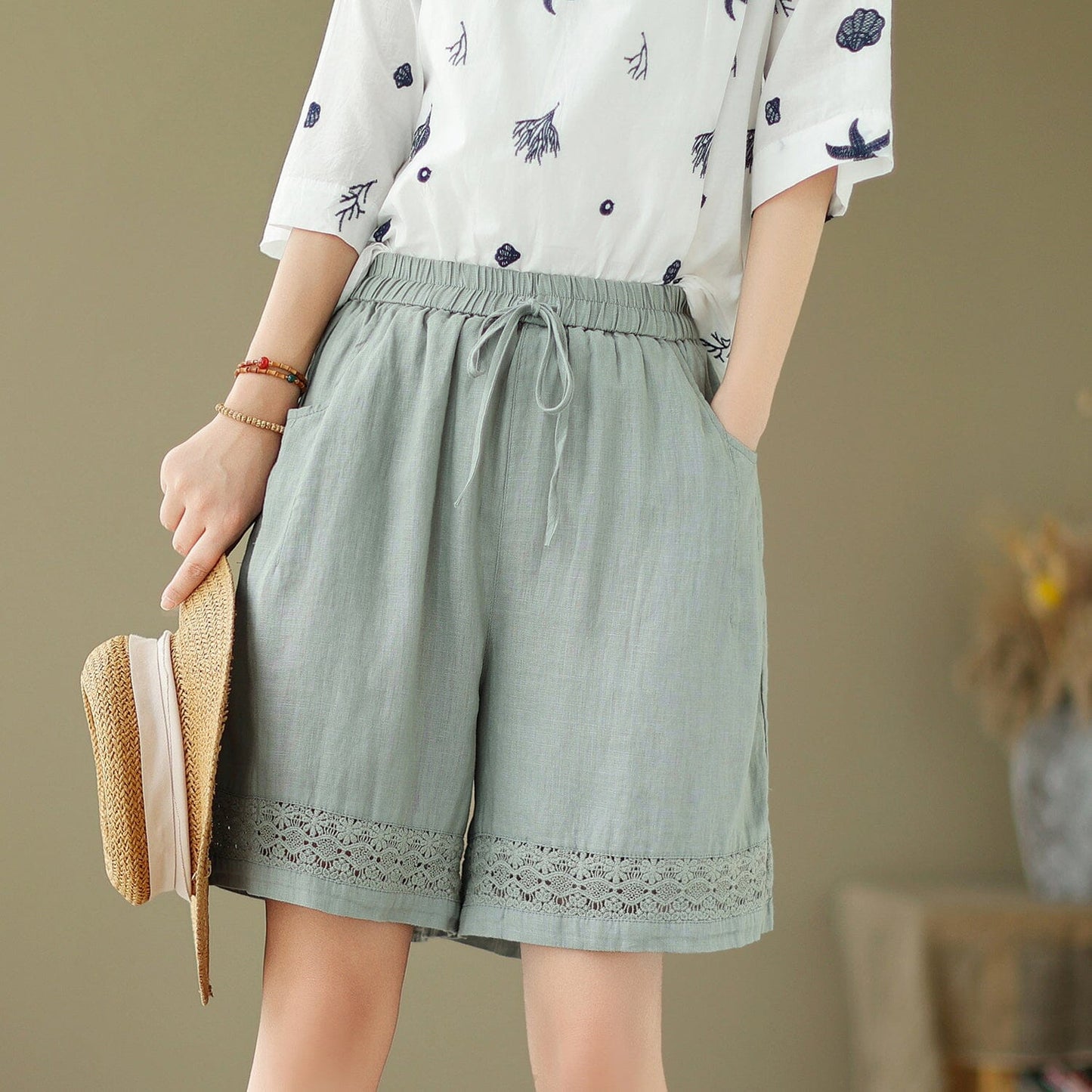 Well Tailored Garment with a Graceful Silhouette