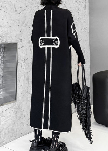 Effortlessly Elegant Sweater with a Timeless Design