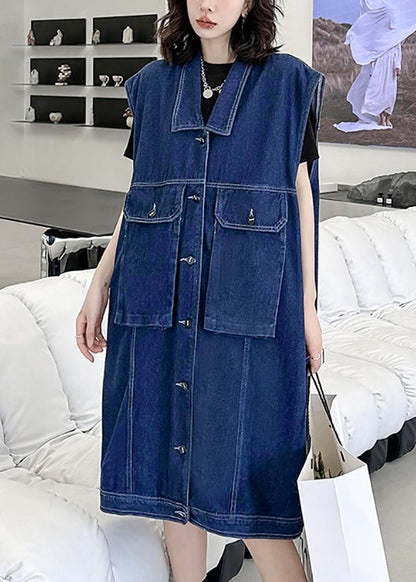 Classic Vintage Coat with a Flattering Fit