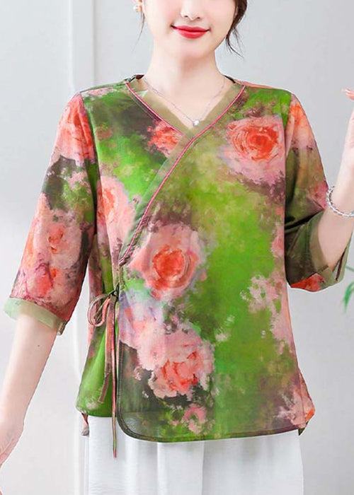 Classic Vintage & Enduringly Stylish Blouse