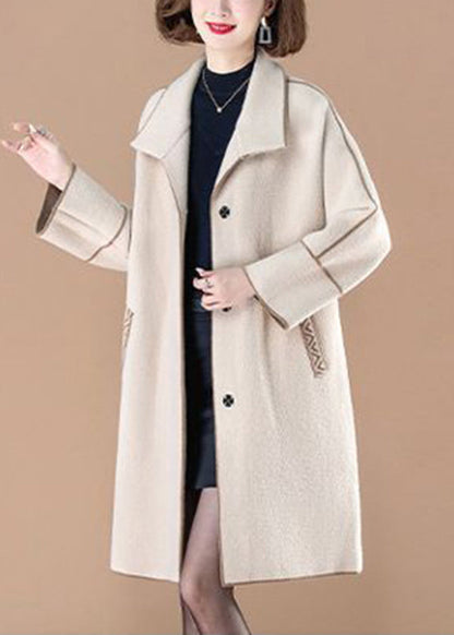 Elegantly Styled Coat for Everyday Wear