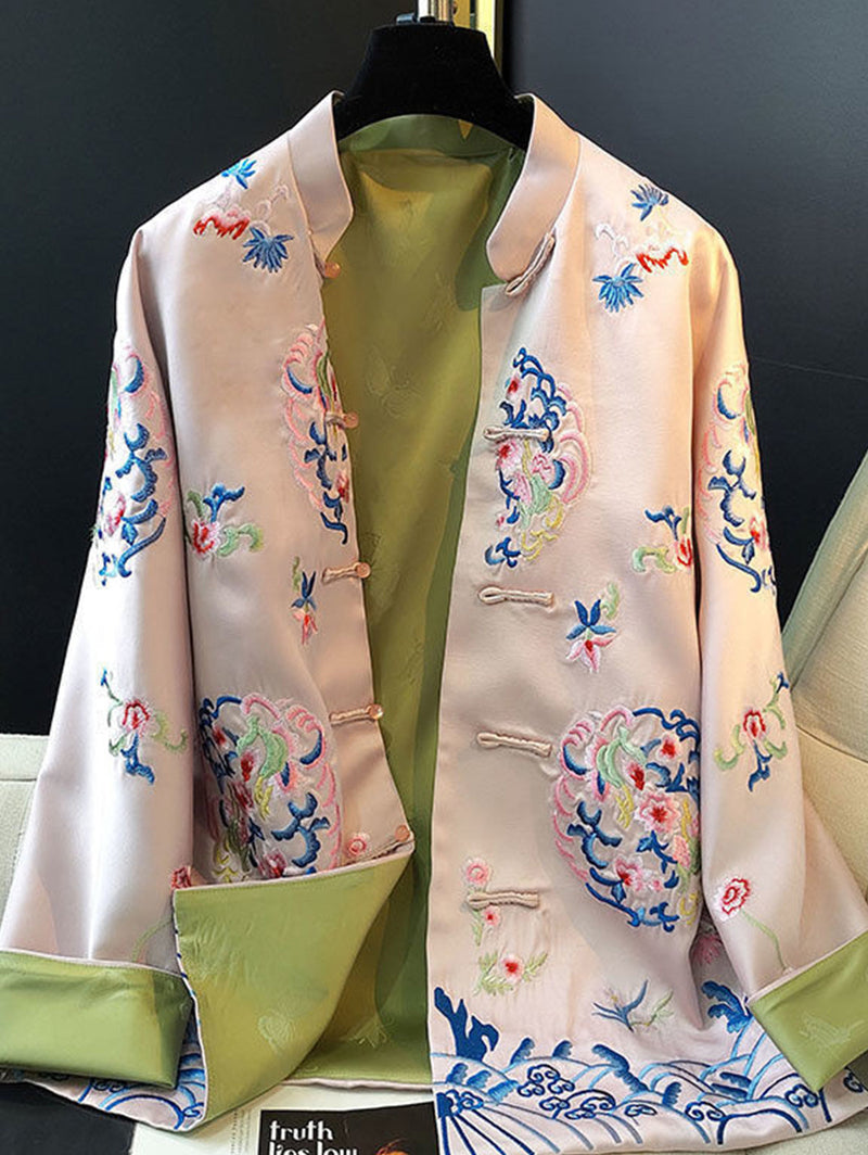 Classic Vintage Jacket with a Flattering Fit
