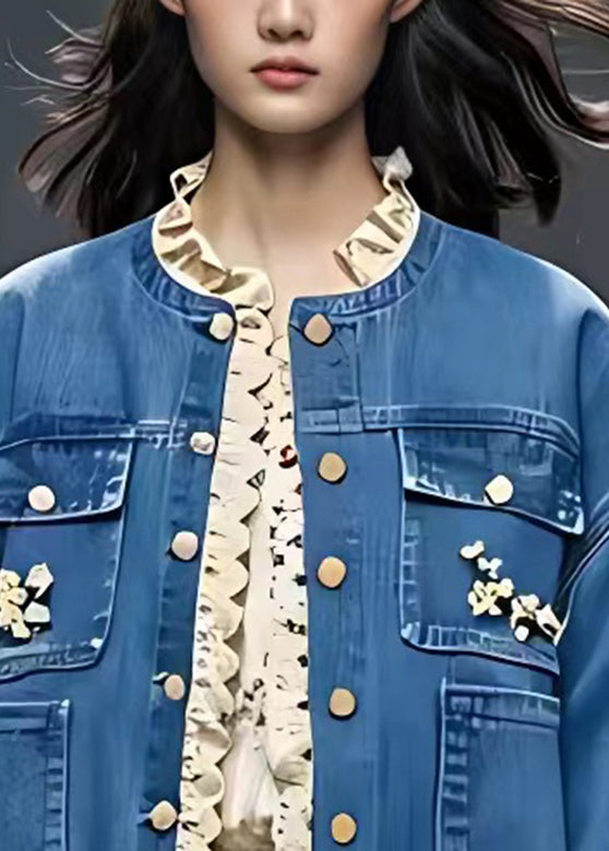 Beautifully Finished Coat in a Timeless Design