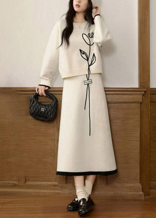 Effortlessly Elegant Sweater with a Timeless Design