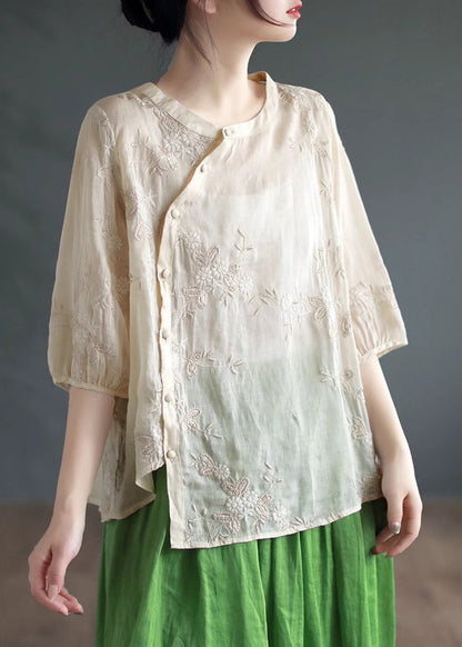 Effortlessly Elegant Blouse with a Timeless Design