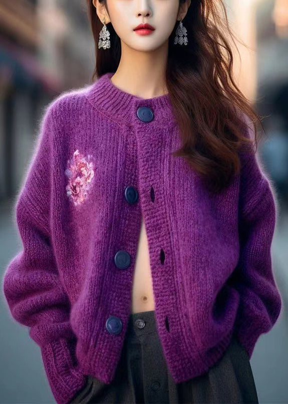 Beautifully Finished Cardigan in a Timeless Design