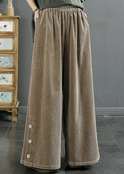 Well Tailored Pants with a Graceful Silhouette