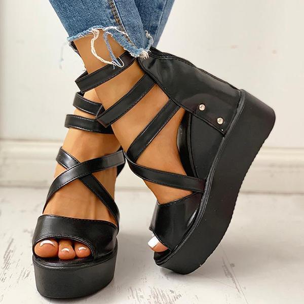 Graceful Orthopedic Sandals for Modern Look