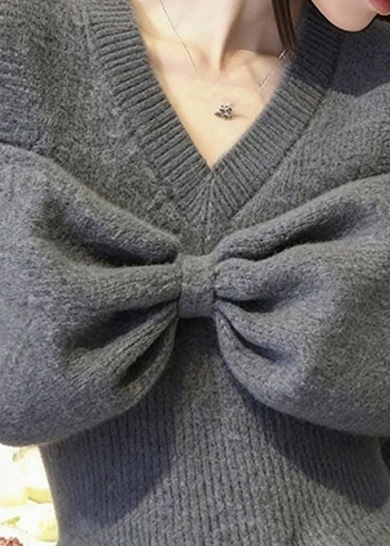 Well Tailored Sweater with a Graceful Silhouette