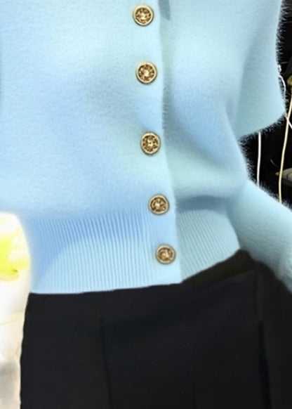 Effortlessly Elegant Sweater with a Timeless Design
