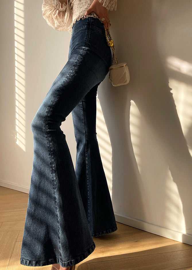 Well Tailored Pants with a Graceful Silhouette