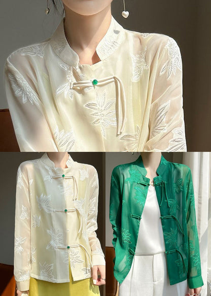 Classic Vintage Shirt with a Flattering Fit