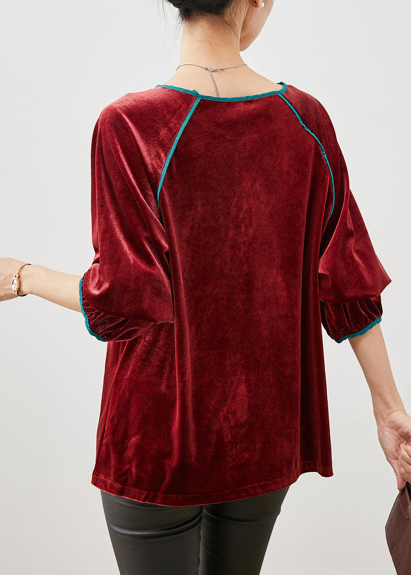 Classic Vintage Blouse with a Flattering Fit