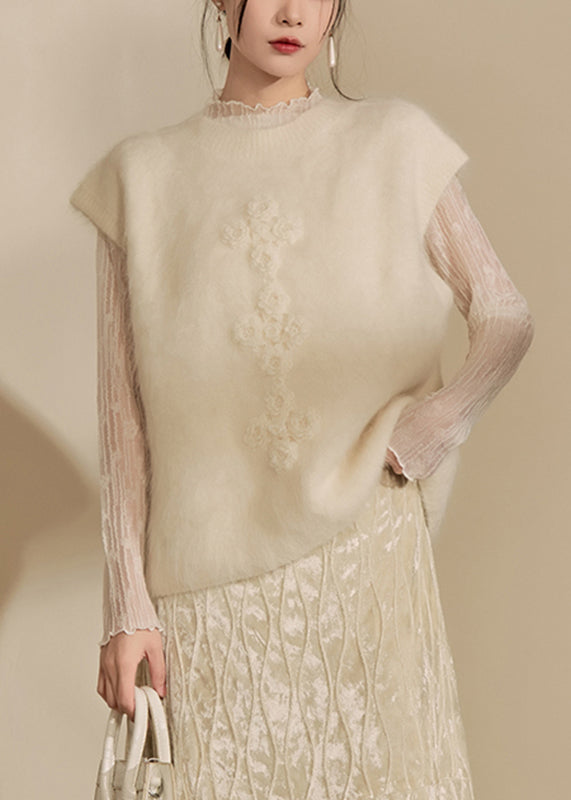 Sophisticated Coat with a Clean Classic Look