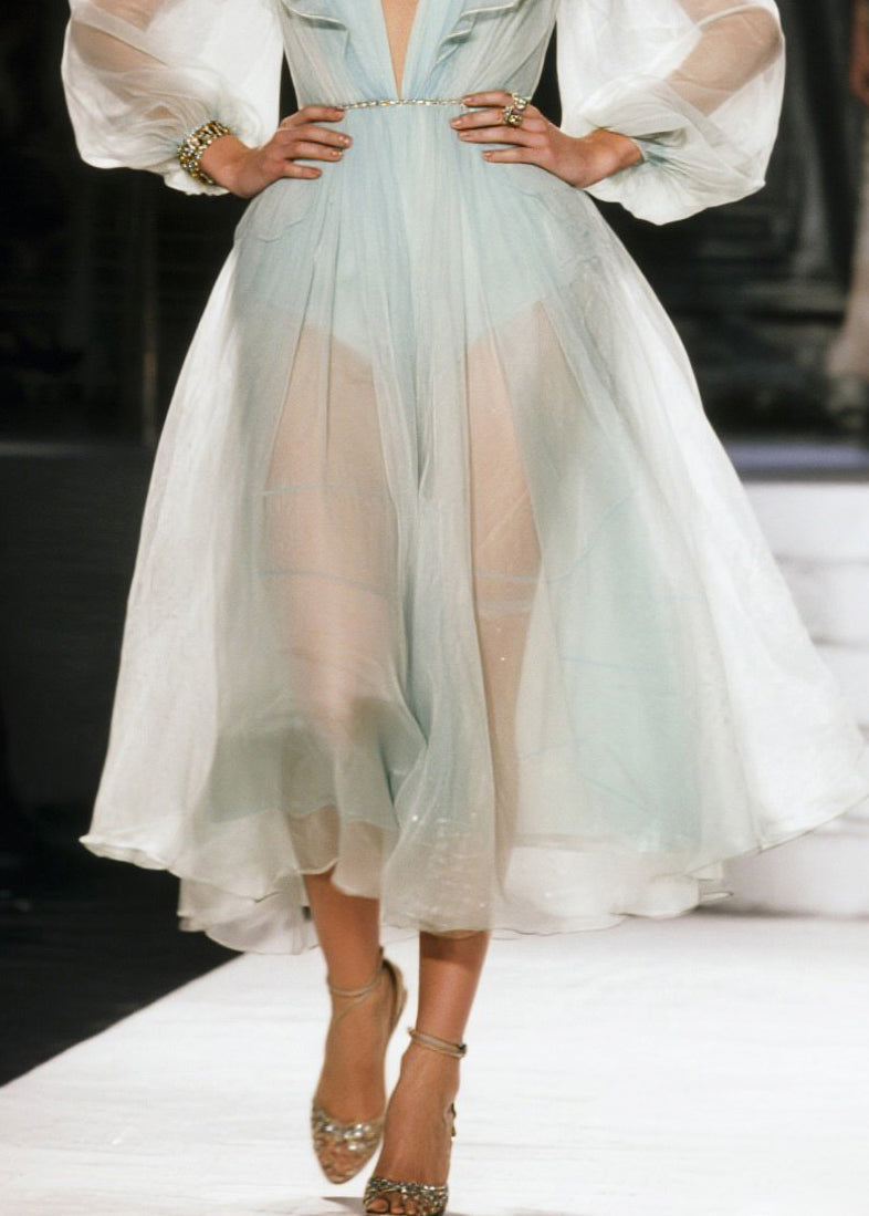 Classic Vintage & Enduringly Stylish Dress