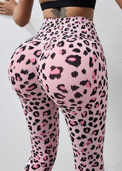 Classic Vintage Pants with a Flattering Fit