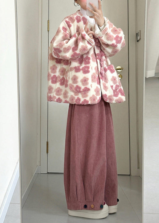 Classic Vintage Pants with a Flattering Fit