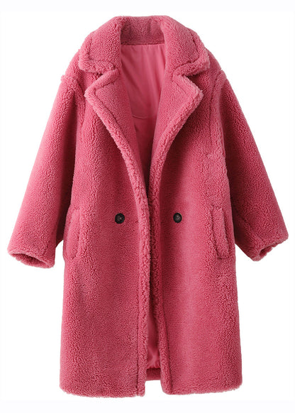 Well Tailored Coat with a Graceful Silhouette