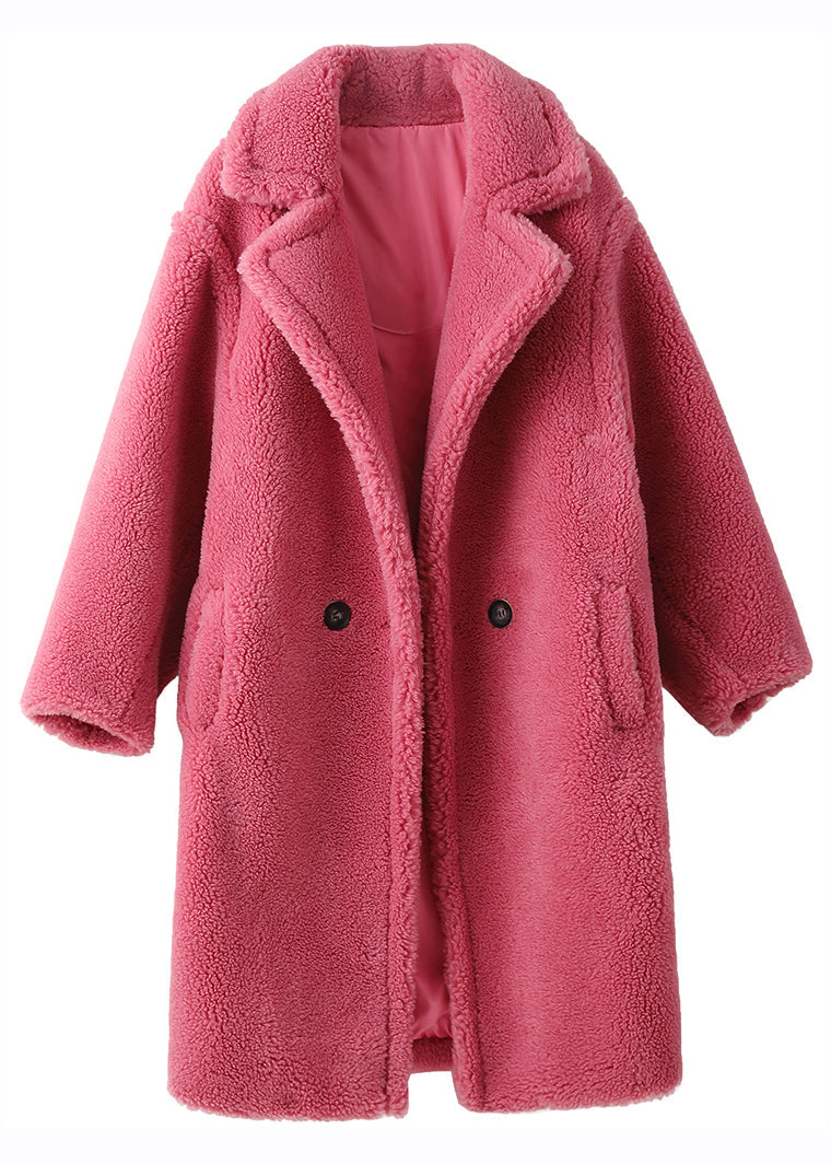 Well Tailored Coat with a Graceful Silhouette